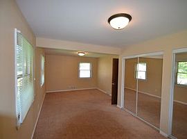 4230 Diamond Dr, Eagan, Mn 55122 2 Beds 1.5 Baths 1,770 Sqft in Eagan, MN (Photo 2 of 9)