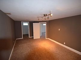 4230 Diamond Dr, Eagan, Mn 55122 2 Beds 1.5 Baths 1,770 Sqft in Eagan, MN (Photo 3 of 9)