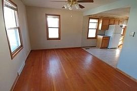 218 Milwaukee Ave Sw, Hutchinson, Mn 55350 2 Beds 1 Bath 1,400  in Hutchinson, MN (Photo 8 of 8)