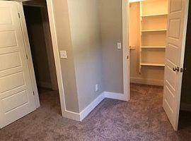 20 Tennyson Ln, Bella Vista, Ar 72714 5 Beds 3 Baths 2,600 Sqft in Bella Vista, AR (Photo 9 of 11)