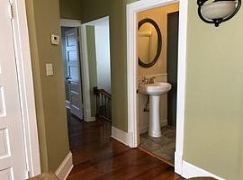 812 Sw Fillmore St Apt B, Topeka, Ks 66606 1 Bed 1 Bath 800 Sqf in Topeka, KS (Photo 6 of 8)