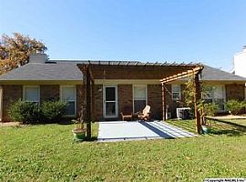 1019 Brighton Cir Se, Huntsville, Al 35803 in Huntsville, AL (Photo 11 of 12)