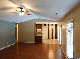 1019 Brighton Cir Se, Huntsville, Al 35803 in Huntsville, AL (Photo 3 of 12)