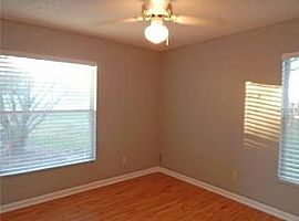 17500 Hillside Dr, Montverde, Fl 34756 3 Beds 2 Baths 1,594 Sqf in Montverde, FL (Photo 8 of 8)