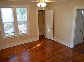 406 S 1st St, Pensacola, Fl 32507 3 Beds 1.5 Baths 1,428 Sqft in Pensacola, FL (Photo 8 of 11)