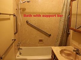 1406 S Vine St, Urbana, Il 61801 3 Beds 2 Baths 1,400 Sqft in Urbana, IL (Photo 3 of 12)