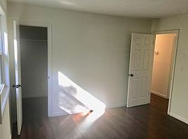 3bedroom and 1bath in Greenville, SC (Photo 6 of 7)