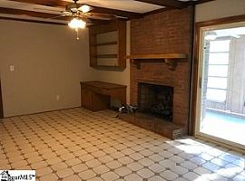 5bedroom 3bath in Taylors, SC (Photo 6 of 9)