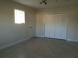 209 Pineridge Rd, Taylor, Al 36301 in Taylor, AL (Photo 2 of 12)