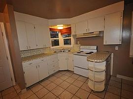 220 S Chestnut St, Nampa, Id 83686 2 Beds 1 Bath 800 Sqft in Nampa, ID (Photo 1 of 12)