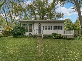 812 Morton St, Batavia, Il 60510 3 Beds 2 Baths -- Sqft in Batavia, IL