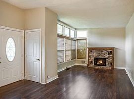 812 Morton St, Batavia, Il 60510 3 Beds 2 Baths -- Sqft in Batavia, IL (Photo 6 of 12)