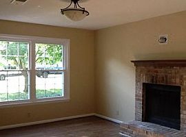 4317 Falling Leaf Ln, Nashville, Tn 37207 3 Beds 2 Baths 972 Sq in Nashville, TN (Photo 5 of 9)