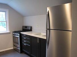 24 S Davis Avenue # Fl 2nd, Audubon, Nj 08106 2 Beds 1 Bath 700 in Audubon, NJ (Photo 6 of 7)