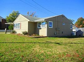 55 E Chestnut Ave, Bellmawr, Nj 08031 3 Beds 1 Bath 1,385 Sqft in Bellmawr, NJ (Photo 2 of 9)