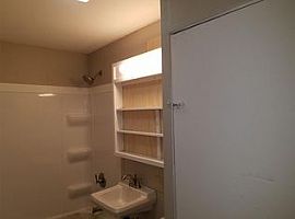 401 E 10th St S, Newton, Ia 50208 1 Bed 1 Bath -- Sqft in Newton, IA (Photo 5 of 8)
