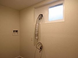 2411 2nd Ave Se, Cedar Rapids, Ia 52403 4 Beds 2 Baths 2,180 Sq in Cedar Rapids, IA (Photo 5 of 12)