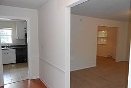  128 Saturn Ln, Greer, Sc 29651 3 Beds 2 Baths 1,672 Sqft in Greer, SC (Photo 3 of 4)