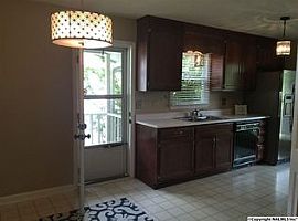 1106 Humes Ave Ne, Huntsville, Al 35801 in Huntsville, AL (Photo 3 of 5)