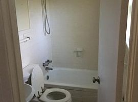 1320 Nancy Dr Tallahassee, Fl 32301 (747) 444-3766 in Tallahassee, FL (Photo 5 of 8)