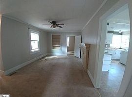 107 S Beverly Ln, Greer, Sc 29650 3 Beds 1 Bath 864 Sqft in Greer, SC (Photo 7 of 8)