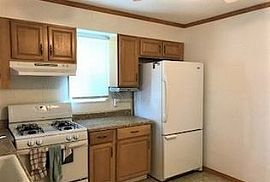 6127 Marglenn Ave, Baltimore, Md 21206 3 Beds 1.5 Baths 1,676 S in Baltimore, MD (Photo 5 of 11)