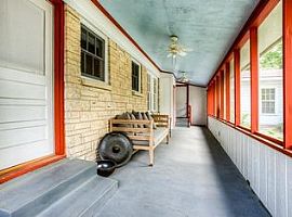 5303 Aurora Dr # A, Austin, Tx 78756 3 Beds 2 Baths 1,300 Sqft in Austin, TX (Photo 5 of 11)
