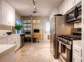 5303 Aurora Dr # A, Austin, Tx 78756 3 Beds 2 Baths 1,300 Sqft in Austin, TX (Photo 9 of 11)