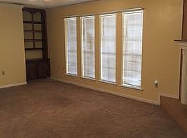 18674 Jefferson Hwy, Baton Rouge, La 70817 2 Beds 2 Baths 1,350 in Baton Rouge, LA (Photo 4 of 10)