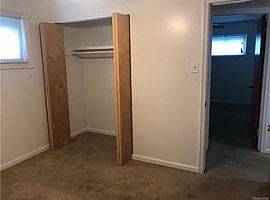 5027 Lincoln Blvd, Dearborn Heights, Mi 48125 3 Beds 1 Bath 1,0 in Dearborn Heights, MI (Photo 7 of 10)