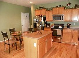  637 Radnor Ln, Walton, Ky 41094 3 Beds 3 Baths 3,047 Sqft in Amlin, OH (Photo 7 of 12)