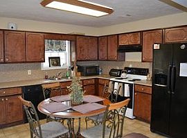 22 Lake Ct, Phenix City, Al 36870 (747) 444-3766 in Phenix City, AL (Photo 5 of 7)