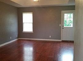  190 Oak Tree Dr, Oak Grove, Ky 42262 3 Beds 2.5 Baths 2,287 Sq in Oak Grove, KY (Photo 4 of 4)