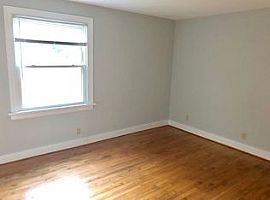 2312 Homeview Dr, Henrico, Va 23294 3 Beds 1 Bath 1,067 Sqft in Richmond, VA (Photo 2 of 12)