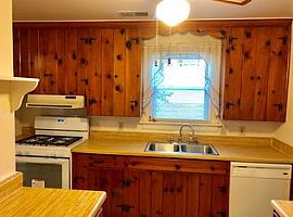 2312 Homeview Dr, Henrico, Va 23294 3 Beds 1 Bath 1,067 Sqft in Richmond, VA (Photo 6 of 12)