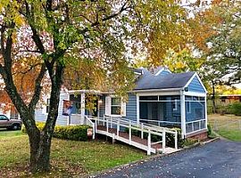 2312 Homeview Dr, Henrico, Va 23294 3 Beds 1 Bath 1,067 Sqft in Richmond, VA (Photo 7 of 12)