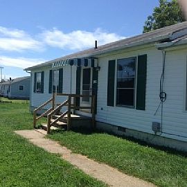 206 2nd St, Colonial Beach, Va 22443 3 Beds 1.5 Baths 1,248 Sqf in Colonial Beach, VA (Photo 4 of 8)