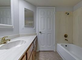 18002 N 12th St Unit 20, Phoenix, Az 85022 2 Beds 2 Baths 1,177 in Phoenix, AZ (Photo 9 of 11)