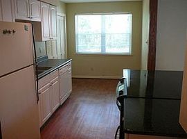 1516 E 49th St Savannah, Ga 31404 (747) 444-3766 in Savannah, GA (Photo 3 of 8)