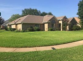 1601 S Lexington Dr, Bossier City, La 71111  in Bossier City, LA (Photo 2 of 12)