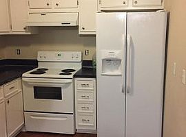 3 Bedroom and 2 Bath in Greenville, NC (Photo 3 of 8)