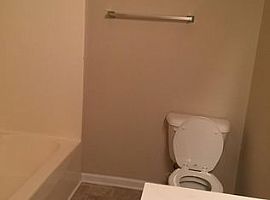 3 Bedroom and 2 Bath in Greenville, NC (Photo 8 of 8)