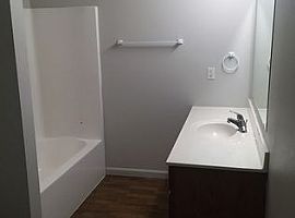 6857 Boston Dr, Newburgh, in 47630 3 Beds 2 Baths 1,300 Sqft in Newburgh, IN (Photo 3 of 8)