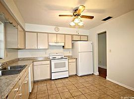 5630 Nw 25th Ter, Gainesville, Fl 32653 3 Beds 2 Baths 1,248 Sq in Gainesville, FL (Photo 8 of 11)