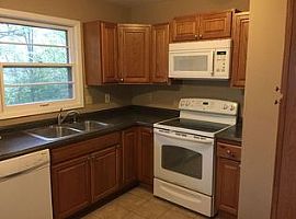  3105 Sw Atwood Ave, Topeka, Ks 66614  in Topeka, KS (Photo 5 of 6)