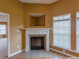 4706 Carrington Blvd Se, Owens Cross Roads, Al 35763 3 Beds 2 B in Owens Cross Roads, AL (Photo 4 of 12)