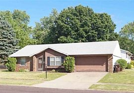 3810 W Creighton Ter, Peoria, Il in Peoria, IL