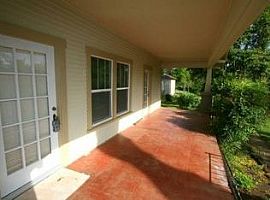 2128 Shasta St, Redding, Ca 96001 3 Beds 1 Bath 1,200 Sqft in Redding, CA (Photo 3 of 7)