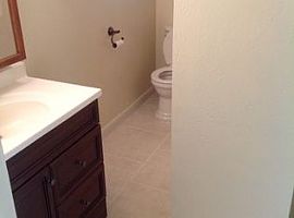 2128 Shasta St, Redding, Ca 96001 3 Beds 1 Bath 1,200 Sqft in Redding, CA (Photo 6 of 7)