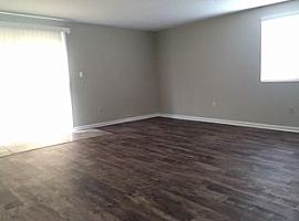 812 Coolee Ln, Indianapolis, in 46229 3 Beds 1.5 Baths 1,120 Sq in Indianapolis, IN (Photo 6 of 9)